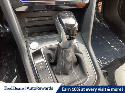 New 2026 Volkswagen Taos SE image 14