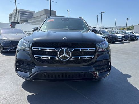 Used 2023 Mercedes-Benz GLS 450 4MATIC image 2
