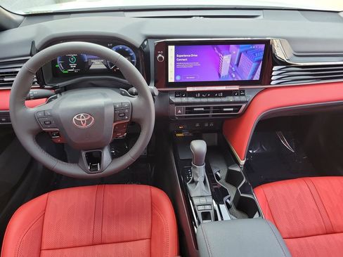 Used 2026 Toyota Camry XSE FWD image 4