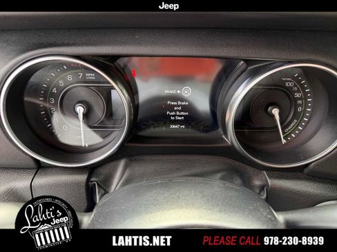 Certified 2022 Jeep Wrangler Unlimited Sahara 4xe w/ Cold Weather Group image 12