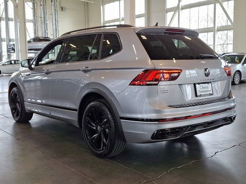 Used 2024 Volkswagen Tiguan SE R-Line image 7