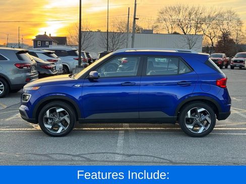 Used 2024 Hyundai Venue Limited image 2