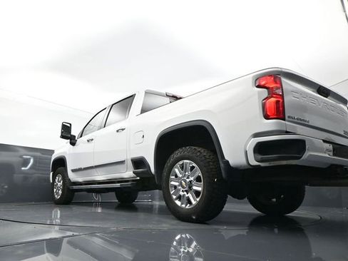 Used 2024 Chevrolet Silverado 2500 High Country w/ Z71 Off-Road Package AWD/4WD image 23