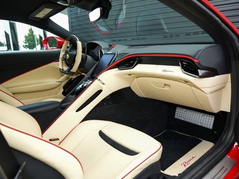 Used 2024 Ferrari Roma RWD image 37