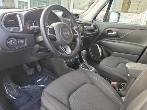 Used 2023 Jeep Renegade Latitude w/ Premium Group AWD/4WD image 19