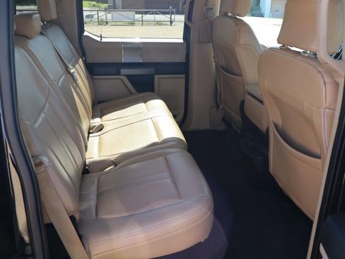 Used 2015 Ford F150 XLT w/ Equipment Group 302A Luxury AWD/4WD image 19