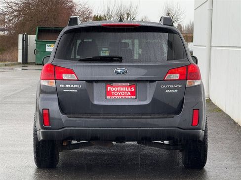 Used 2013 Subaru Outback 2.5i Limited w/ Moonroof Pkg image 6