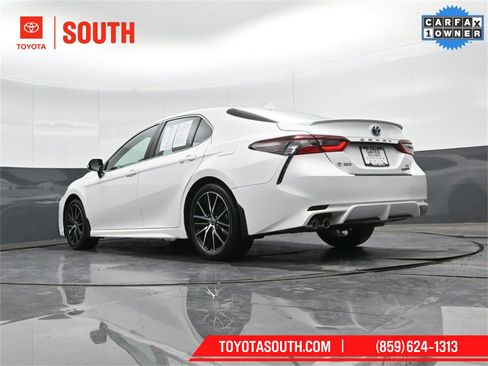 Used 2023 Toyota Camry SE w/ Cold Weather Package image 48