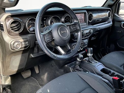 Used 2020 Jeep Wrangler Unlimited Sport image 12