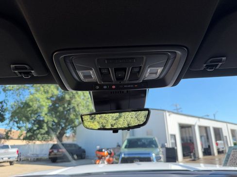New 2026 GMC Sierra 2500 AT4 w/ AT4 Premium Plus Package AWD/4WD image 21