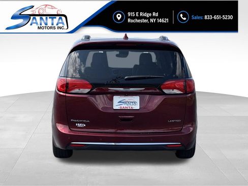 Used 2019 Chrysler Pacifica Limited w/ Advanced Safetytec Group FWD image 18