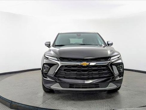 Used 2023 Chevrolet Blazer LT image 11