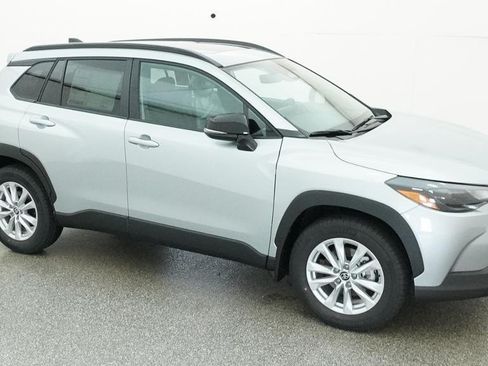 New 2026 Toyota Corolla Cross LE FWD image 12