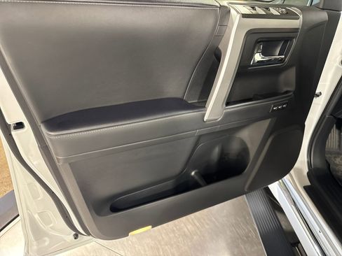 Used 2024 Toyota 4Runner Limited image 26