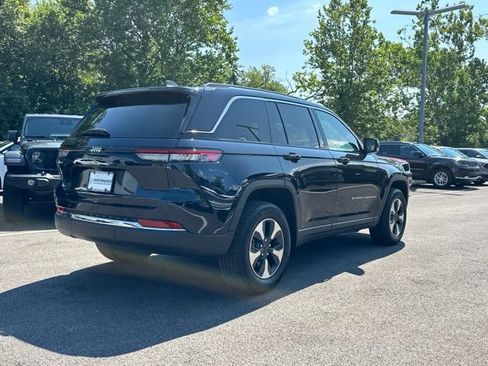 Used 2024 Jeep Grand Cherokee Limited 4xe AWD/4WD image 17