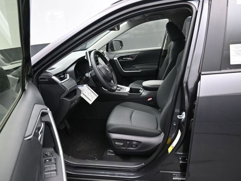 New 2025 Toyota RAV4 XLE image 9
