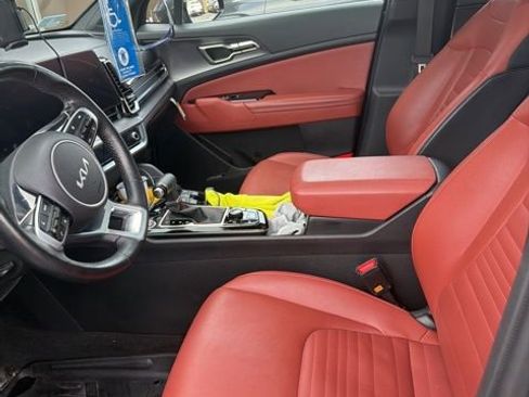 Used 2023 Kia Sportage SX image 5