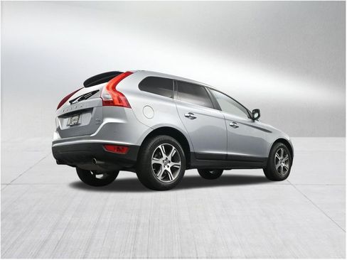 Used 2013 Volvo XC60 T6 AWD/4WD image 27