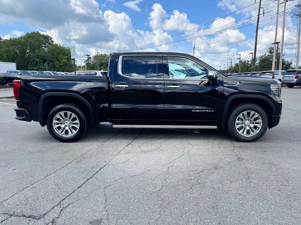 Used 2024 GMC Sierra 1500 Denali AWD/4WD image 7