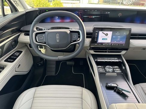 New 2026 Lincoln Nautilus Reserve image 24