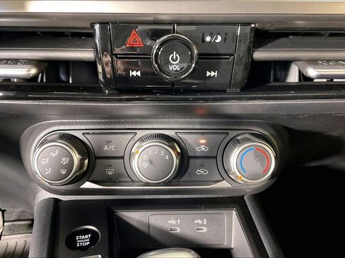 New 2026 Nissan Kicks S image 33