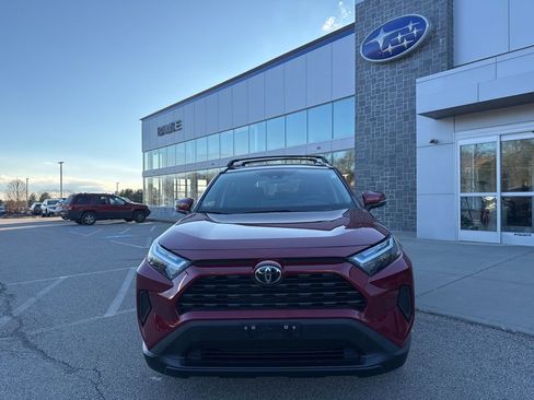 Used 2022 Toyota RAV4 XLE image 8