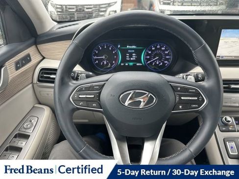 Used 2022 Hyundai Palisade SEL w/ 8P Bench Seat Package AWD/4WD image 21