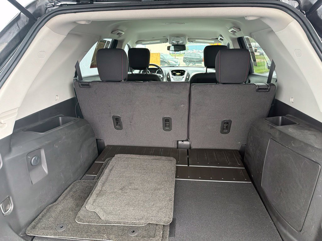 Used 2017 Chevrolet Equinox LT w/ Convenience Package FWD image 10