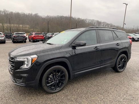 Used 2023 GMC Terrain SLE w/ Elevation Edition AWD/4WD image 1