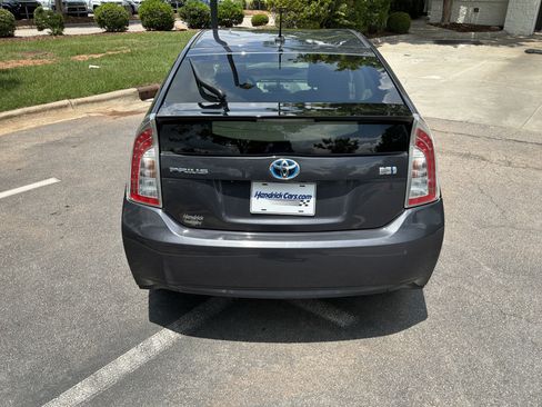 Used 2014 Toyota Prius Four FWD image 9