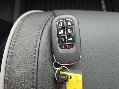 New 2026 Honda Odyssey Touring image 36