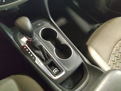 Used 2022 Chevrolet Equinox LT FWD image 26