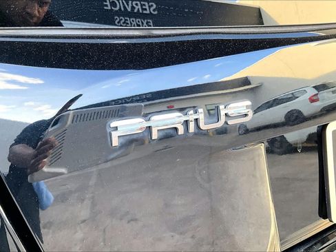 Used 2016 Toyota Prius Four FWD image 30
