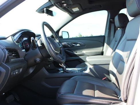 Used 2023 Chevrolet Traverse High Country AWD/4WD image 22