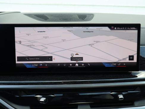 Certified 2025 BMW X6 M60i w/ Executive Package image 31