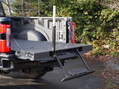 Certified 2024 Ford F350 Limited image 26