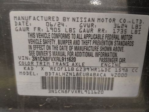 Used 2024 Nissan Versa SR image 33