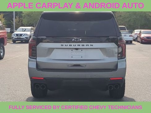 Used 2025 Chevrolet Suburban Z71 image 7