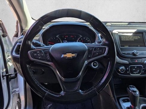 Used 2019 Chevrolet Equinox LT AWD/4WD image 18