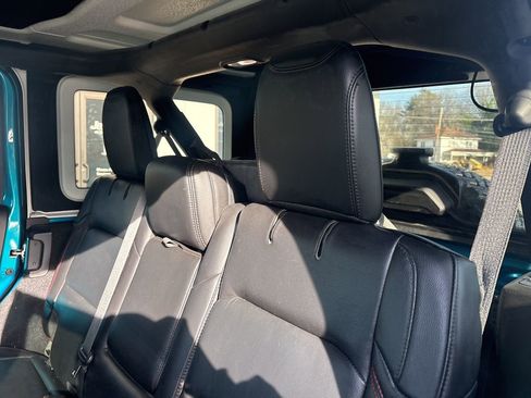 Used 2019 Jeep Wrangler Unlimited Rubicon image 4
