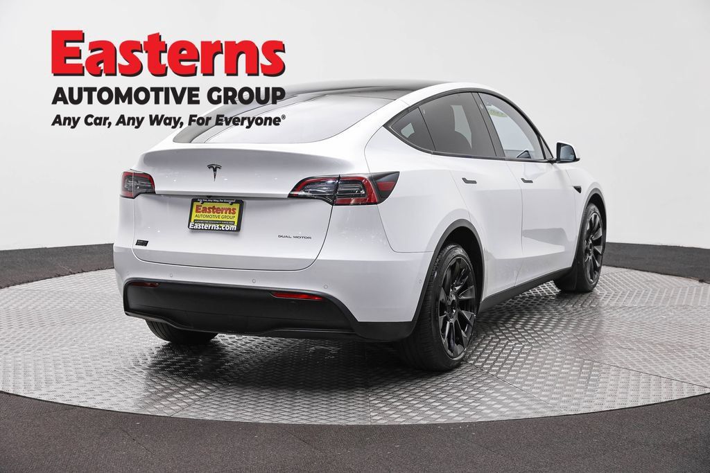 Used 2022 Tesla Model Y Long Range AWD/4WD image 7