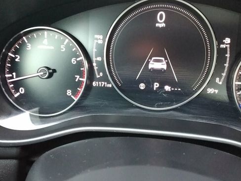 Used 2019 MAZDA MAZDA3 Hatchback w/ Preferred Package FWD image 12