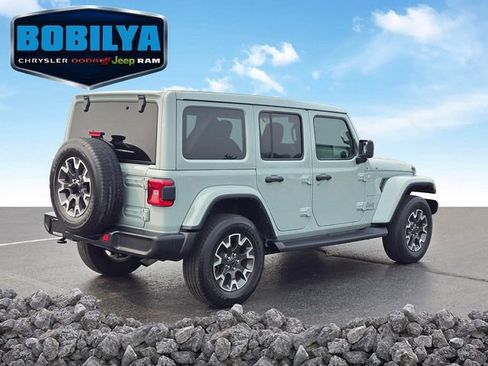 Used 2024 Jeep Wrangler Unlimited Sahara AWD/4WD image 3