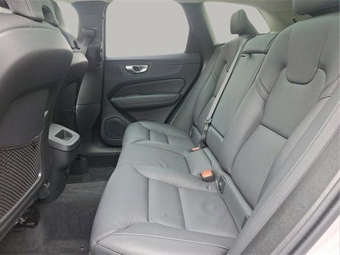 Certified 2025 Volvo XC60 B5 Plus image 11