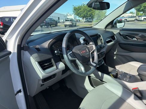 Used 2023 GMC Terrain SLT w/ Infotainment Package II AWD/4WD image 11