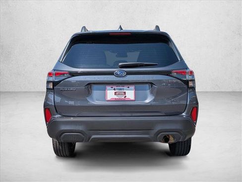 Used 2025 Subaru Forester Premium AWD/4WD image 7