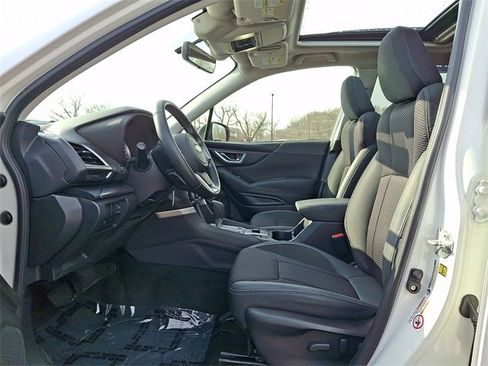 Used 2019 Subaru Forester Premium image 14