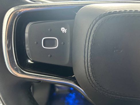 Used 2025 Lincoln Nautilus Reserve AWD/4WD image 49