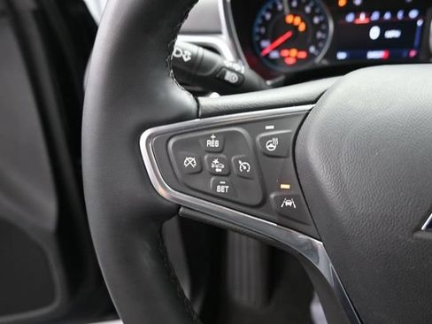 Used 2023 Chevrolet Equinox LT FWD image 17