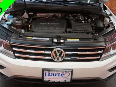 Used 2021 Volkswagen Tiguan SE w/ Panoramic Sunroof Package image 70